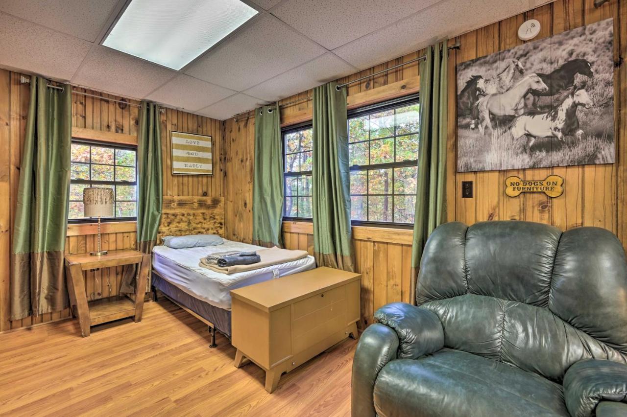 Cheyenne Ranch Apt With 50 Acres By Raystown Lake Huntingdon Luaran gambar